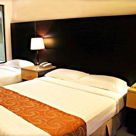 The Lake Hotel Tagaytay Tagaytay City Kültér fotó