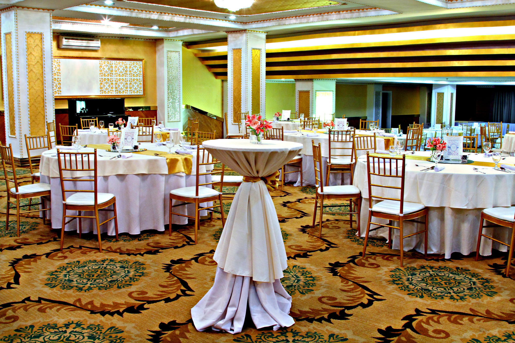 The Lake Hotel Tagaytay Tagaytay City Kültér fotó