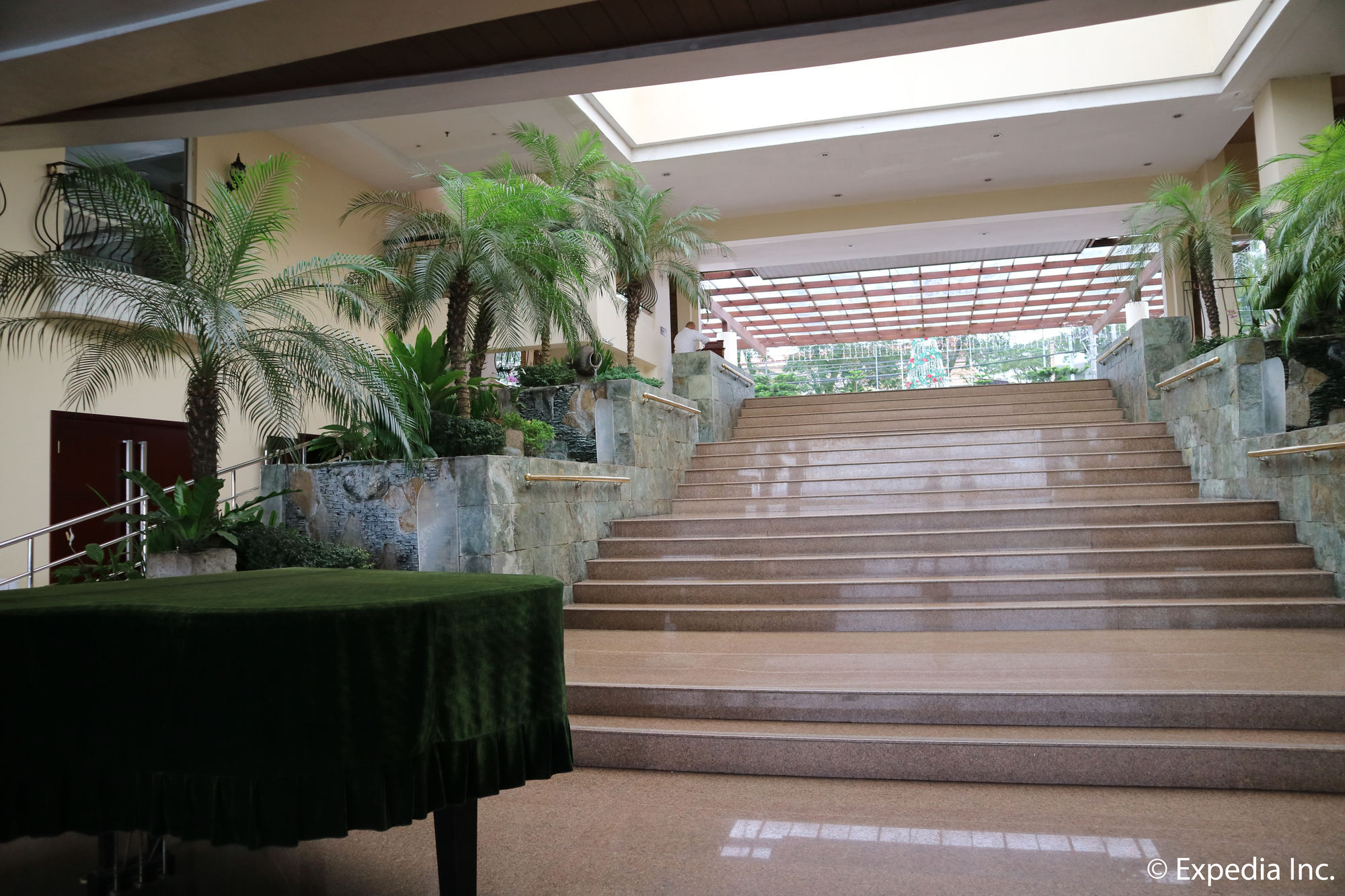 The Lake Hotel Tagaytay Tagaytay City Kültér fotó